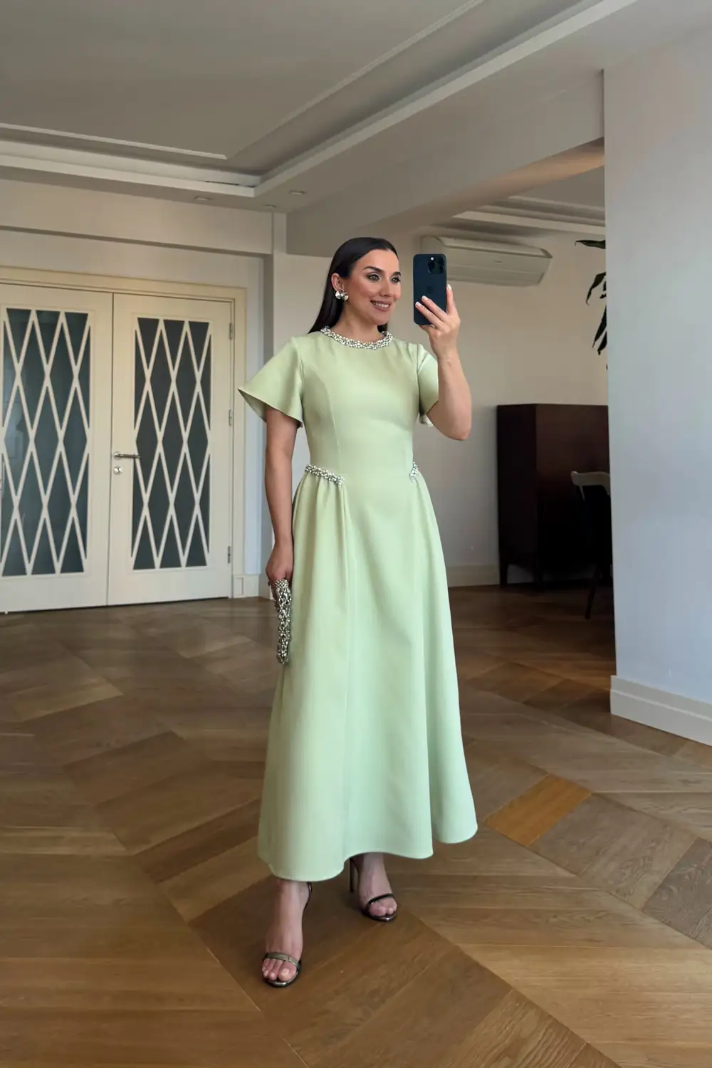 Taş Detaylı Kısa Kollu Midi Elbise - Mint Yeşil